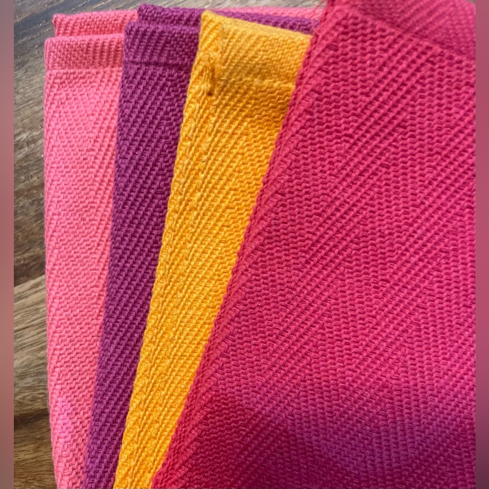 NWT, Sonoma, Two (2) Sets of 4 Sunny Ridge Placemats, 18” x 13”